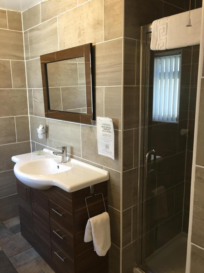 Glenheath Hotel Blackpool Bagian luar foto
