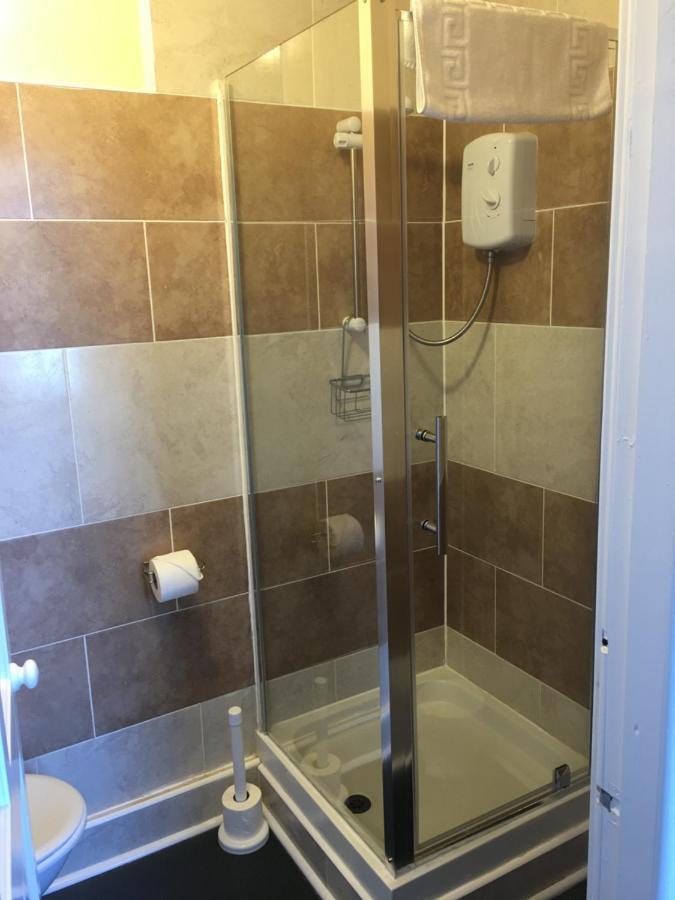 Glenheath Hotel Blackpool Bagian luar foto