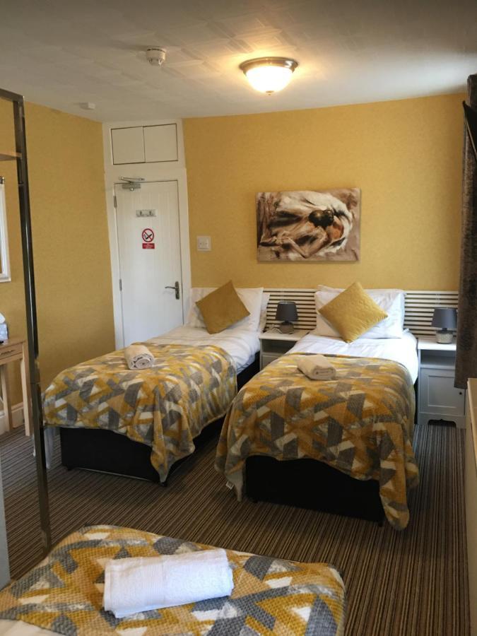 Glenheath Hotel Blackpool Bagian luar foto