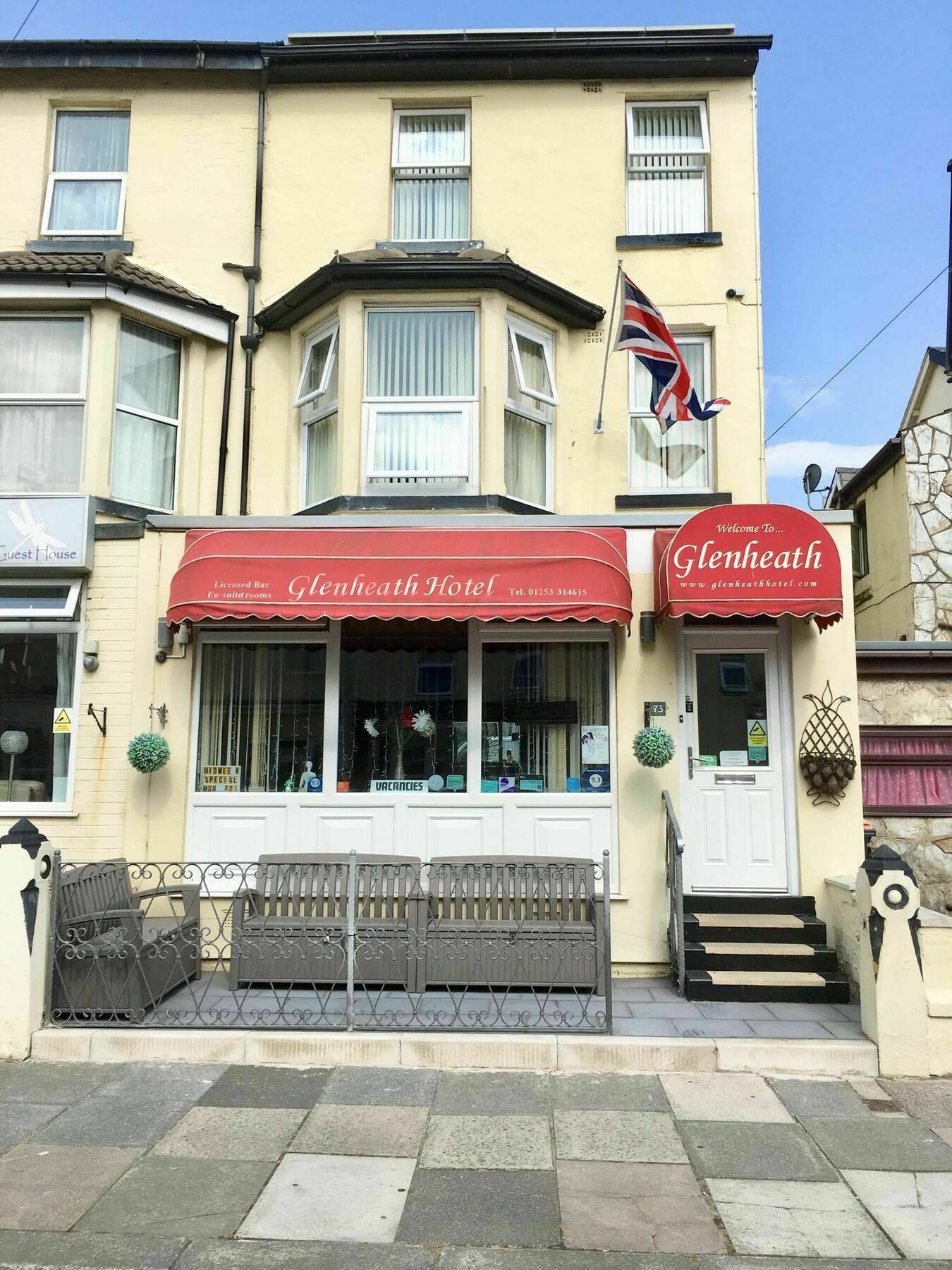 Glenheath Hotel Blackpool Bagian luar foto